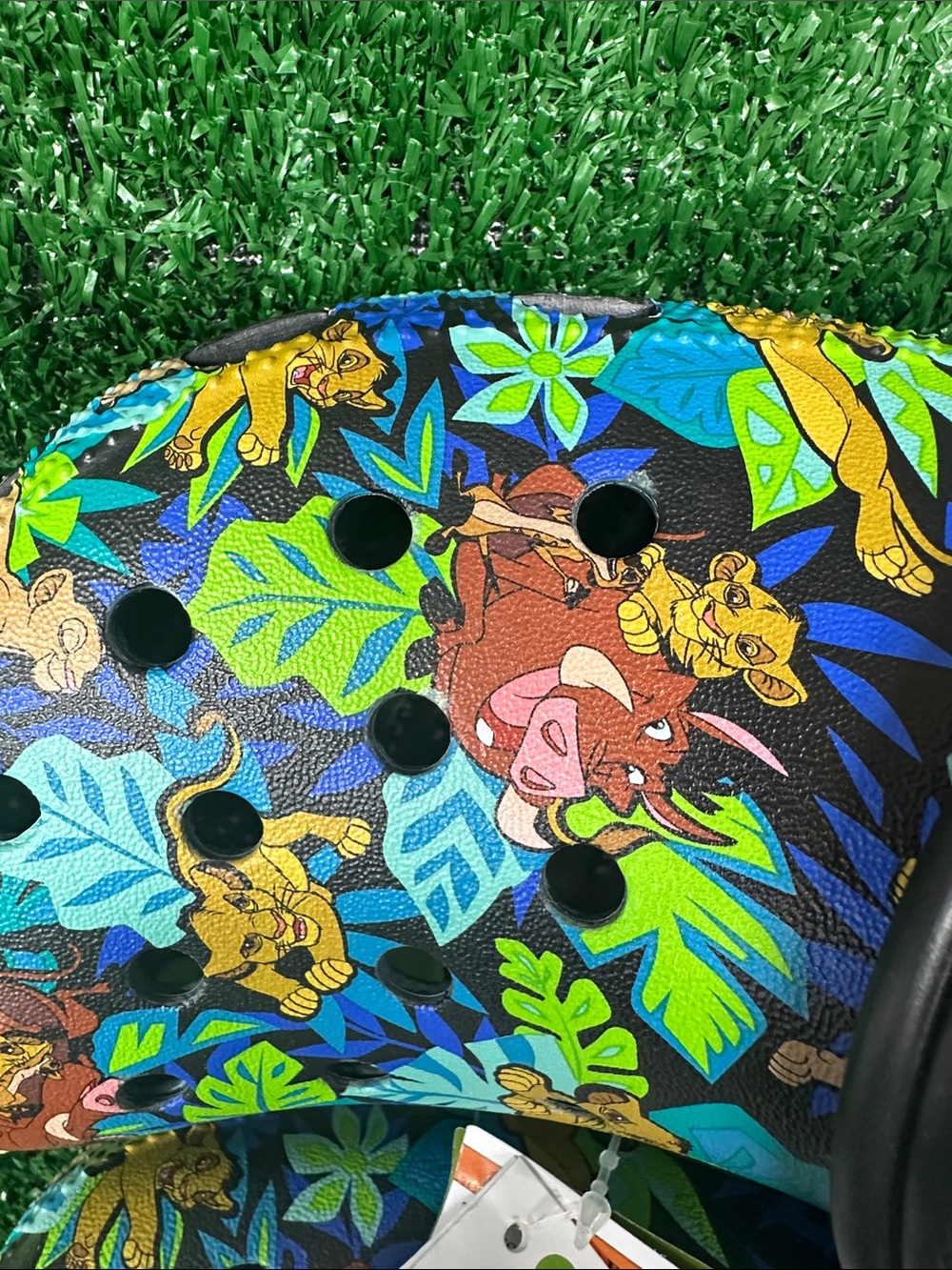 CROCS Kids' Black Tropical Lion King Sandals - Picture 3 of 11